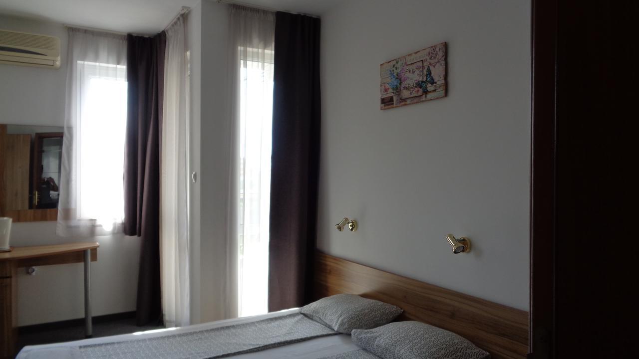 Vlasta Guest House Sozopol Extérieur photo